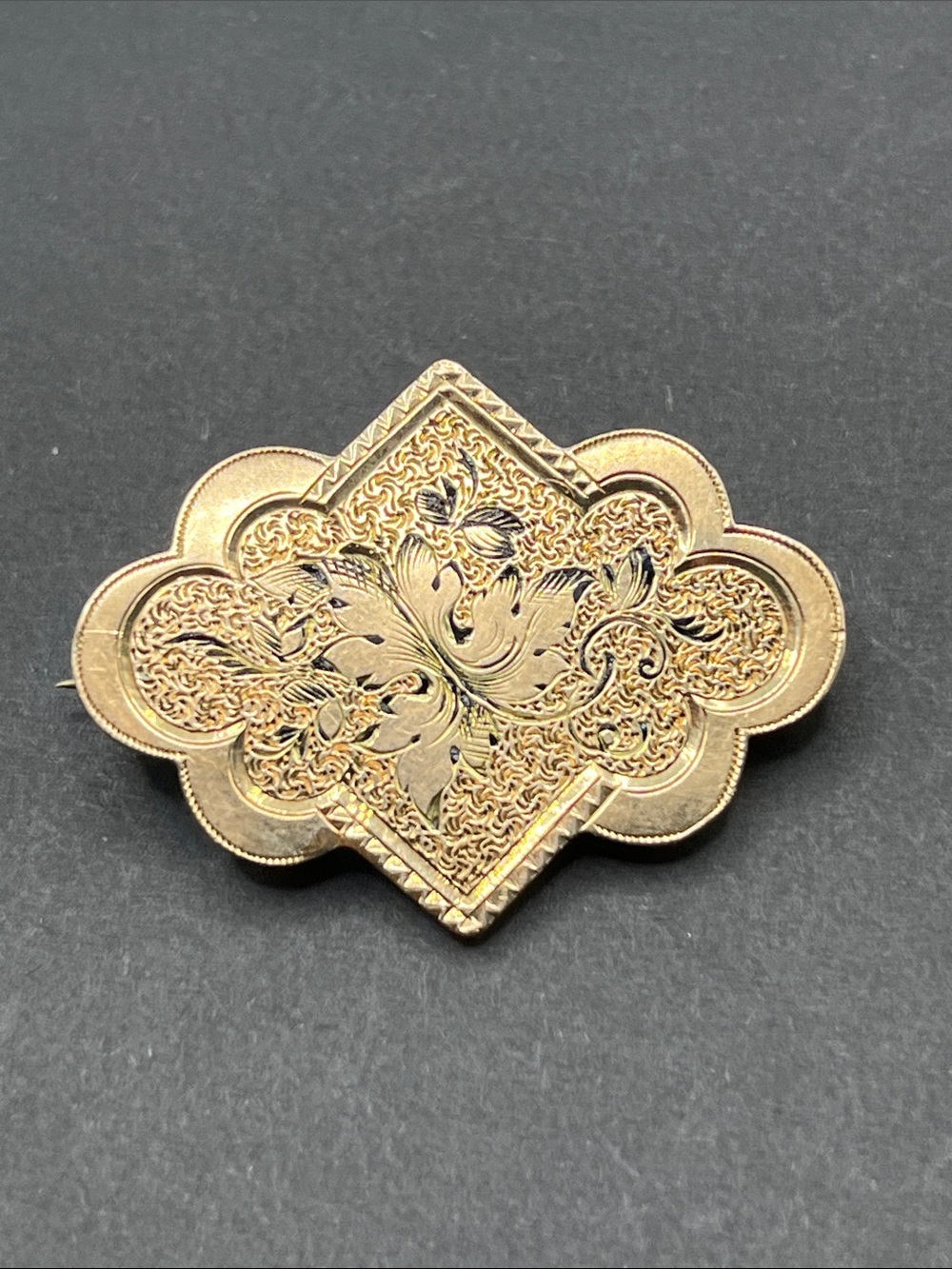 Victorian gold filled brooch or pendant beautiful engraving